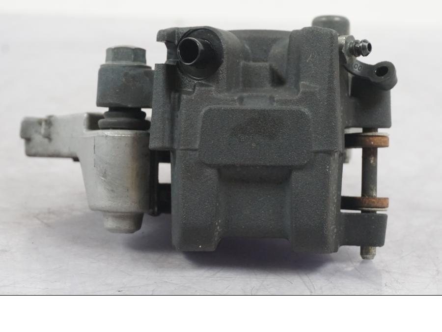 Snett uppifrån på Bromsok från en Yamaha MT-09 -2016 motorcykel.