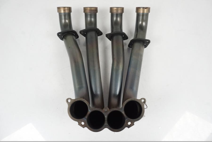 Snett nerifrån på Grenrör från en Yamaha YZF 1000 R1 -2007 motorcykel.