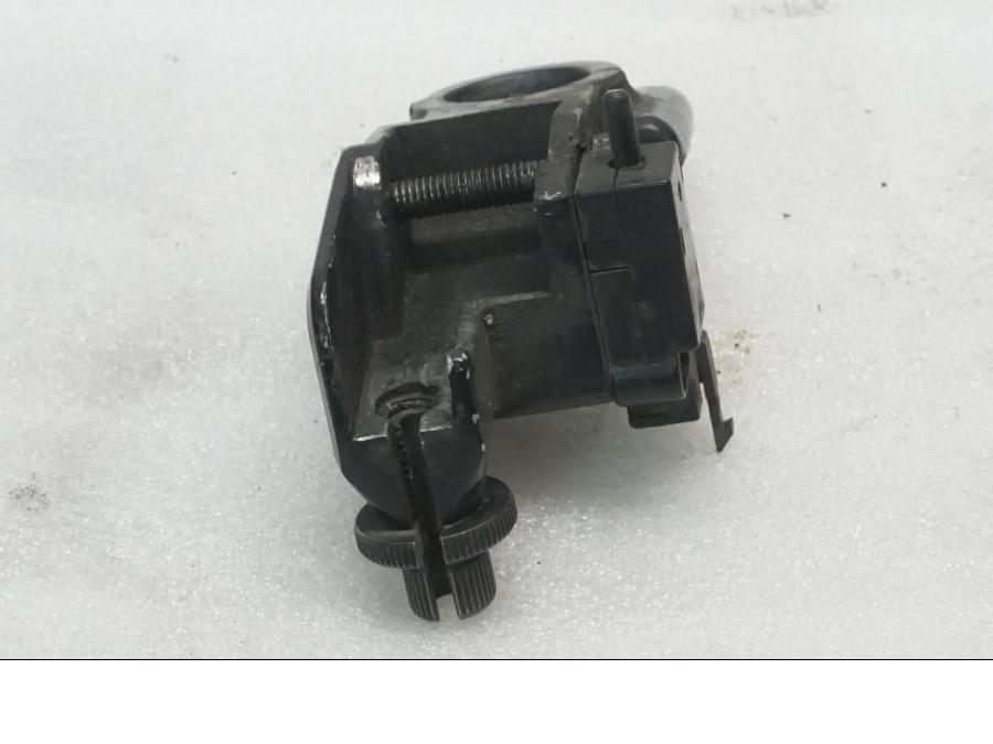 Baksidan på Kopplingsklo från en Kawasaki ZX-9R -1998 motorcykel.