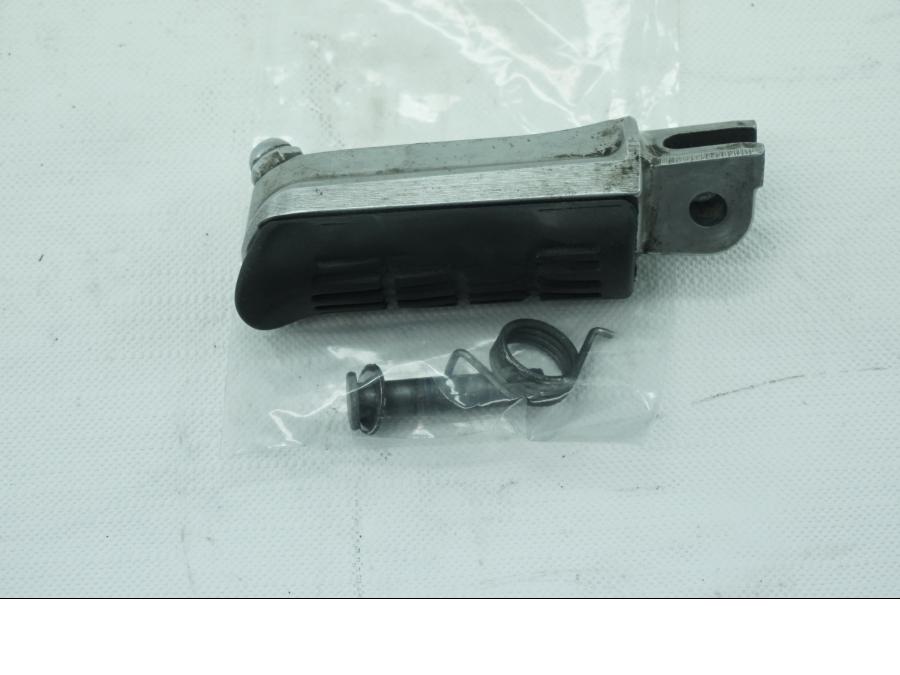 Baksidan på Fotpinne från en Honda VFR 1200 -2012 motorcykel.