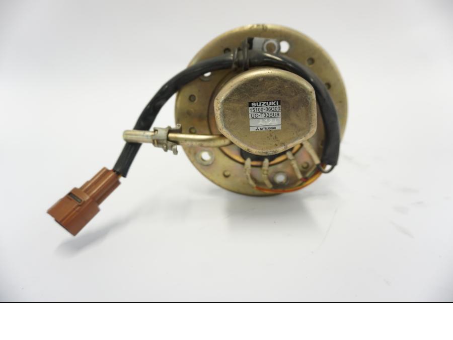 Snett uppifrån på Bensinpump insprut från en Suzuki DL 1000 -2003 motorcykel.