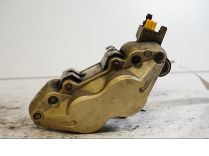 Baksidan på Bromsok från en KTM 640 Duke -2006 motorcykel.