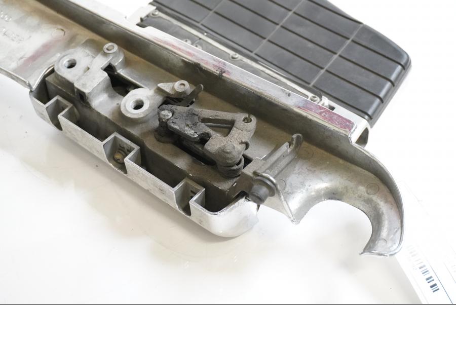 Höger sida på Fotplatta från en Honda GL 1500 -1998 motorcykel.