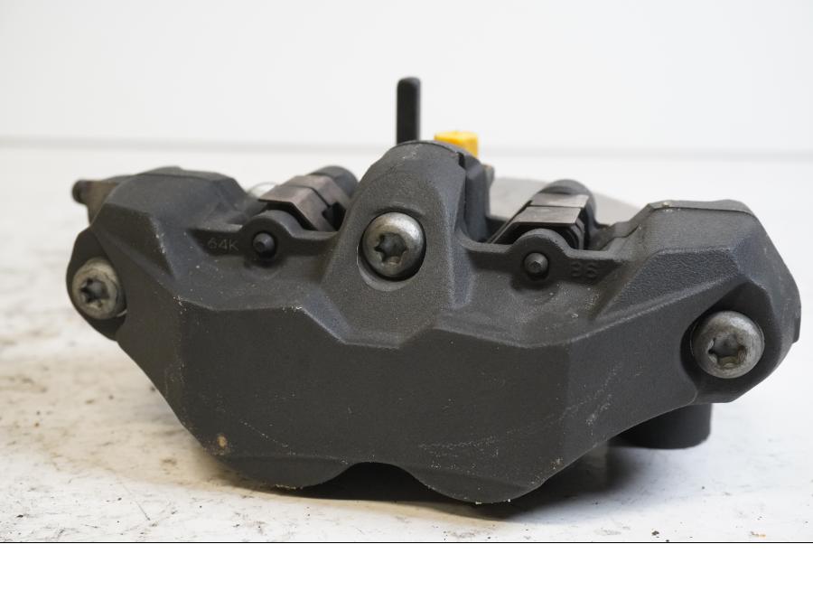 Baksidan på Bromsok från en Suzuki GSX-R 1000 -2006 motorcykel.