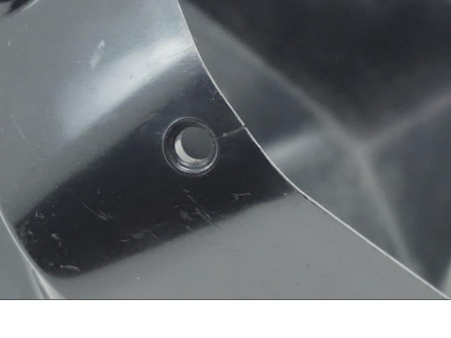 Snett uppifrån på Strålkastarhus från en Kawasaki Z 750 80-tal -1984 motorcykel.