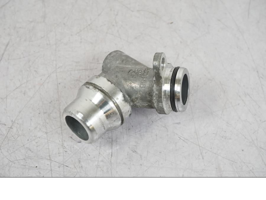 Framsidan på Vattenkyl från en BMW R 1250 GS -2023 motorcykel.