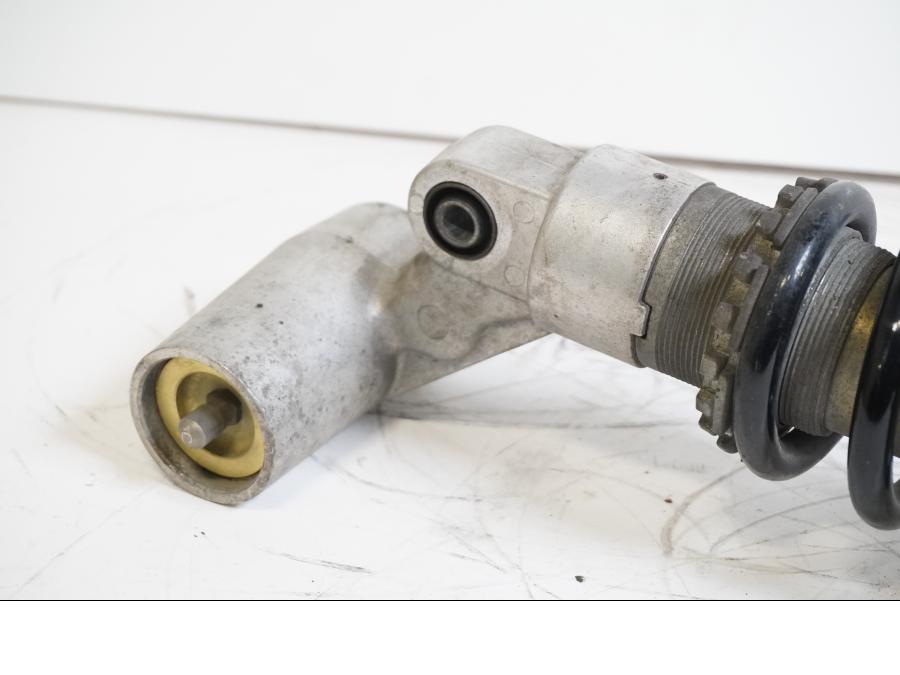 Vänster sida på Stötdämpare från en Suzuki GSX-R 600 -1999 motorcykel.