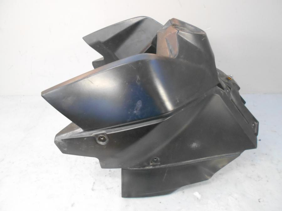 Höger sida på Bensintank från en KTM 690 SM -2007 motorcykel.