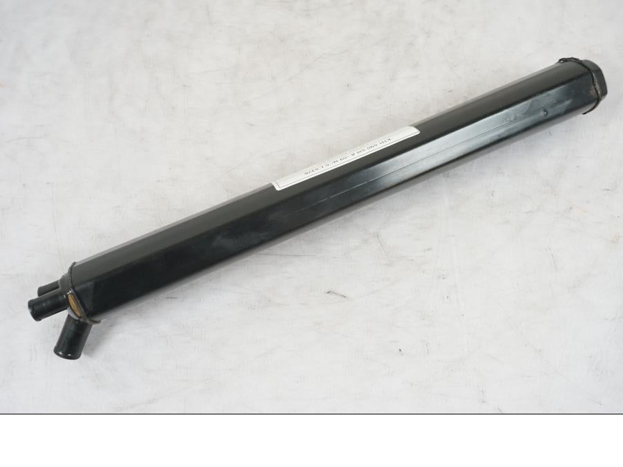 Vänster sida på Second Air från en KTM 690 SM R -2009 motorcykel.