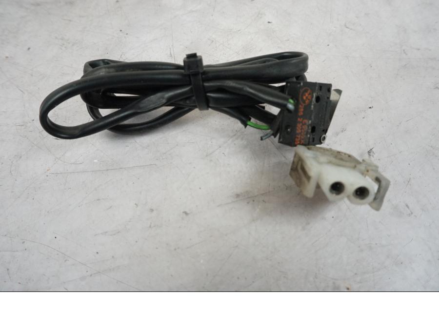 Baksidan på Kopplingskontakt från en BMW R 850 R -2004 motorcykel.