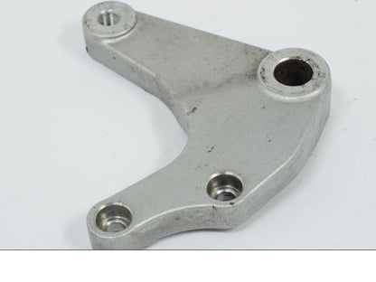 Framsidan på Bromsoksfäste från en Kawasaki VN 1500 -2002 motorcykel.