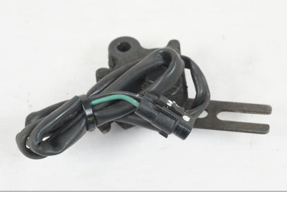 Framsidan på Sidostödsbrytare från en Kawasaki ER-6F -2010 motorcykel.