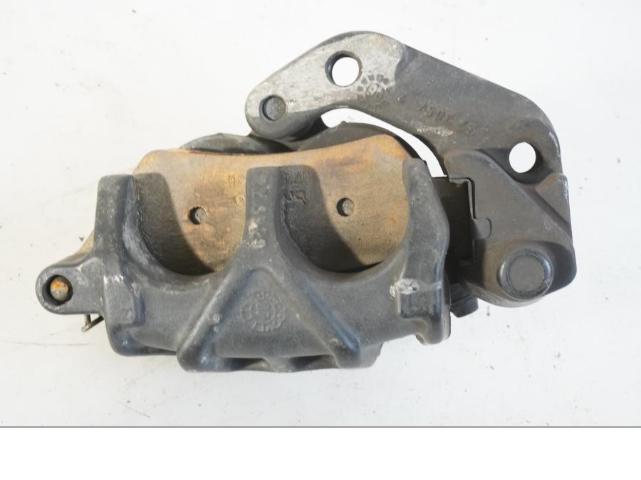 Baksidan på Bromsok från en BMW F 800 GS -2008 motorcykel.