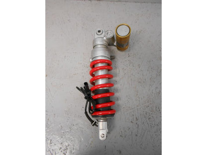 Framsidan på Stötdämpare från en BMW S 1000 RR -2016 motorcykel.