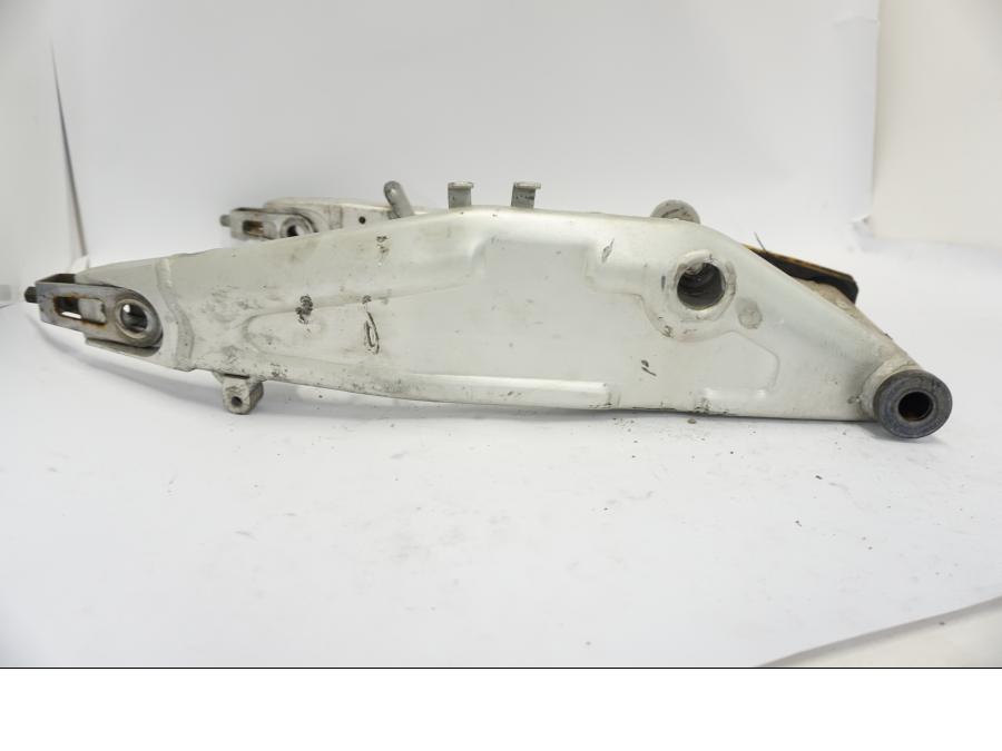 Baksidan på Sving från en Suzuki GSX-R 750 -1992 motorcykel.