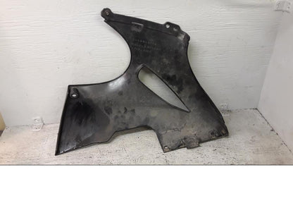 Baksidan på Magkåpa från en Kawasaki ER-6F -2008 motorcykel.