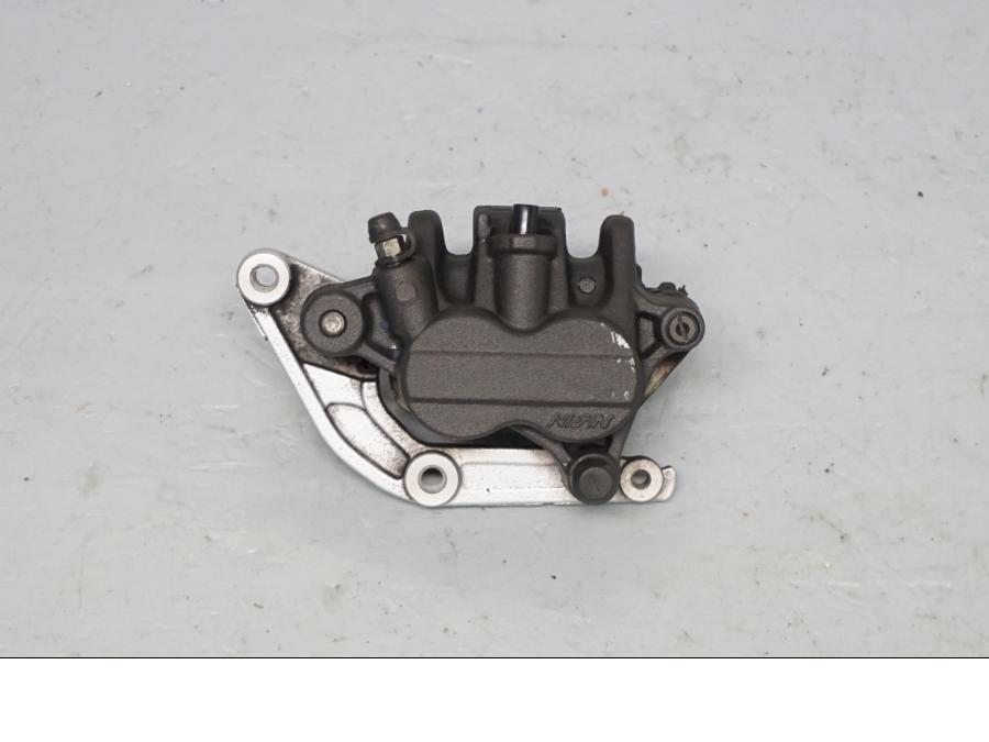 Framsidan på Bromsok från en Triumph Street Twin -2016 motorcykel.