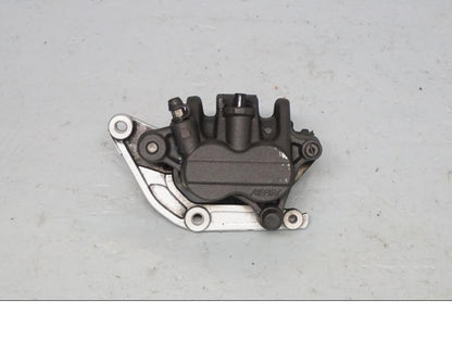 Framsidan på Bromsok från en Triumph Street Twin -2016 motorcykel.