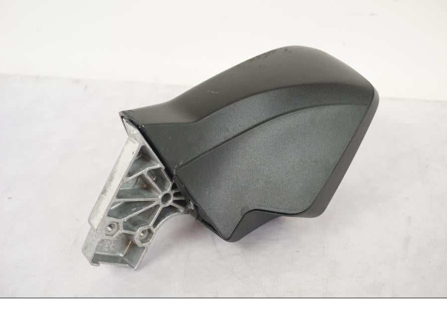 Vänster sida på Backspegel från en BMW R 1250 RT -2024 motorcykel.