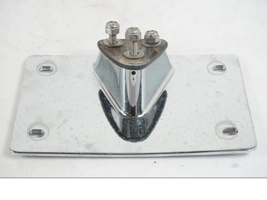 Höger sida på Skylthållare från en H-D Softail FXCW Rocker -2008 motorcykel.