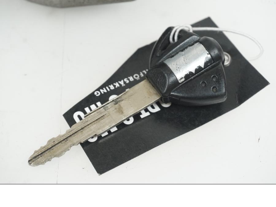 Baksidan på Låssats från en Suzuki GSX-R 750 -2009 motorcykel.