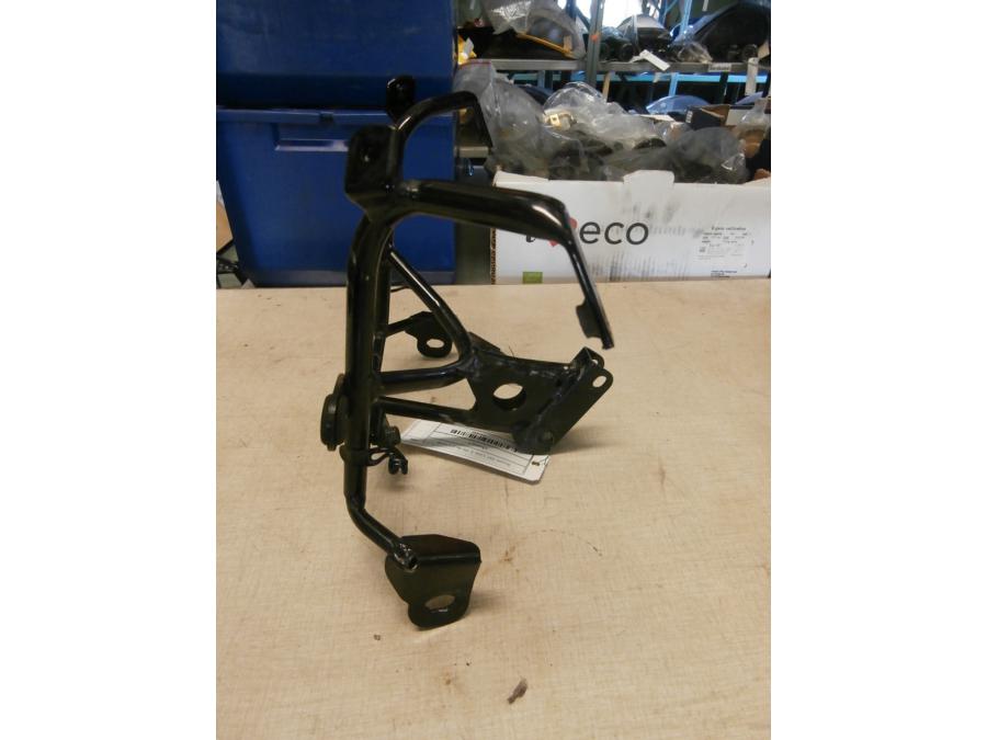 Höger sida på Kåpstag från en Suzuki GSF 1200 -2000 motorcykel.