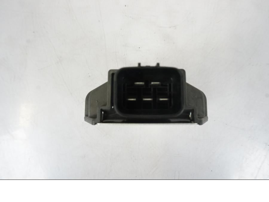 Höger sida på Likriktare från en KTM 790 Duke -2019 motorcykel.