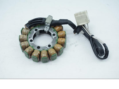 Framsidan på Generator från en Kawasaki ZX-6R -2007 motorcykel.