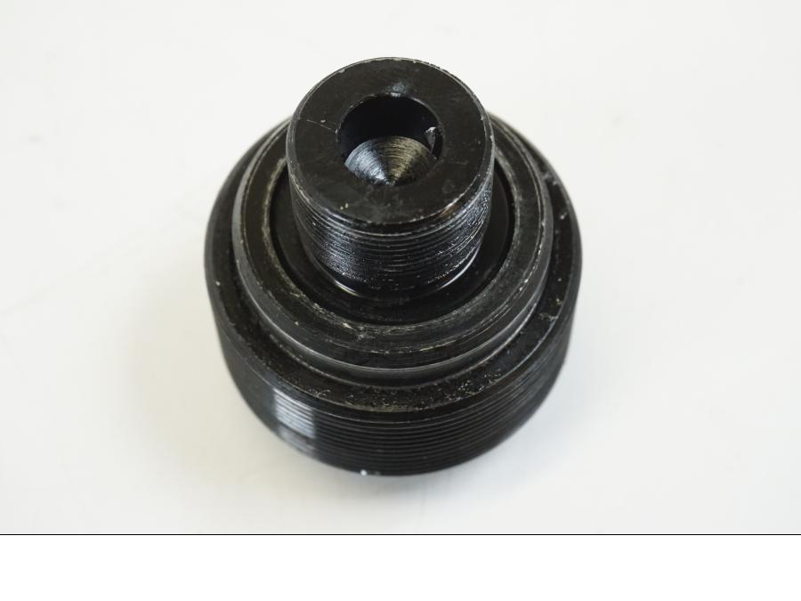 Snett nerifrån på Svinglänkage från en BMW K 1200 LT -2004 motorcykel.