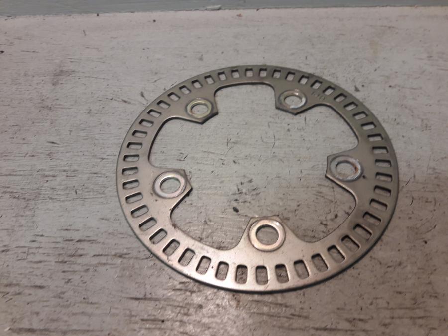 Framsidan på ABS krans från en Kawasaki GTR 1400 -2012 motorcykel.