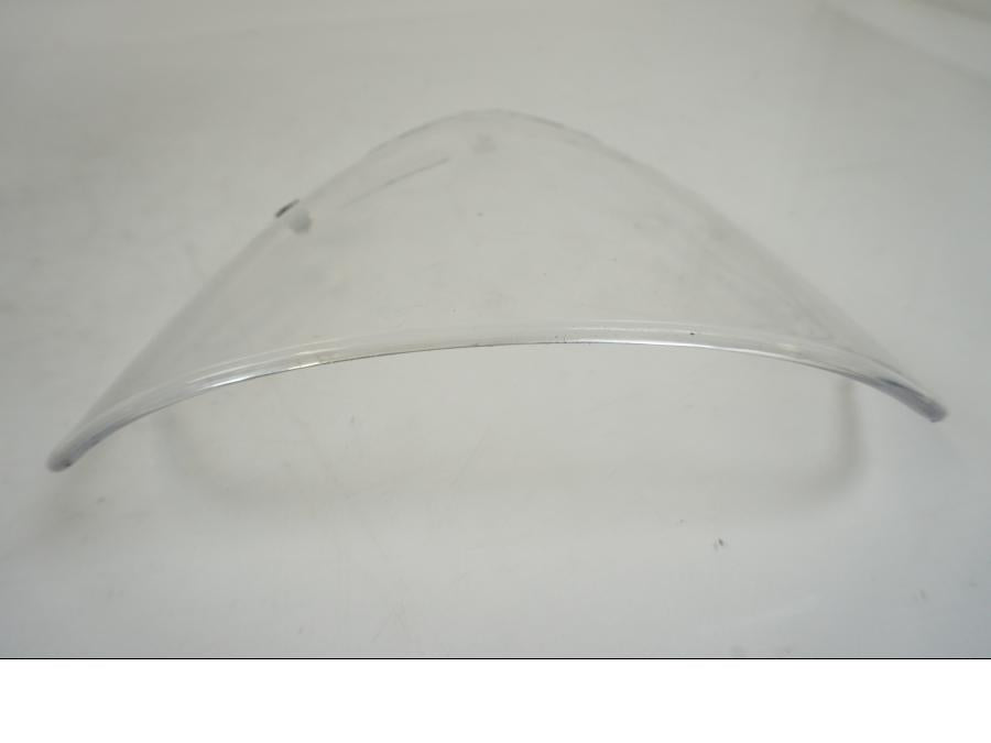 Snett uppifrån på Vindruta från en Honda CBR 125 R -2006 motorcykel.