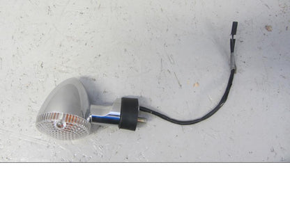 Framsidan på Blinkers från en Yamaha XVS 1300 -2007 motorcykel.