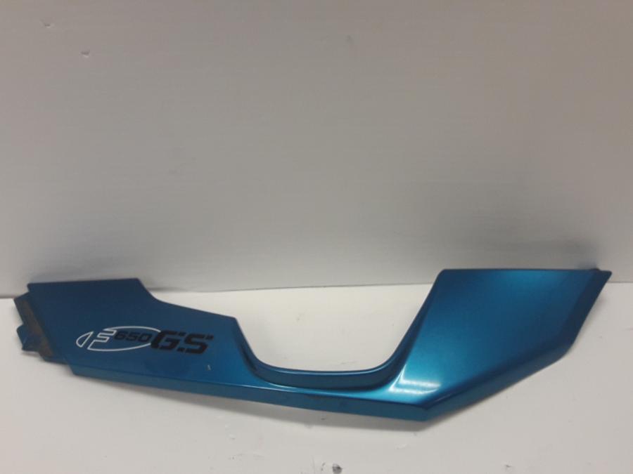 Framsidan på Bakvinge från en BMW F 650 GS -2009 motorcykel.