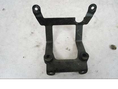 Vänster sida på Baklampfäste från en BMW R 850 R -2004 motorcykel.