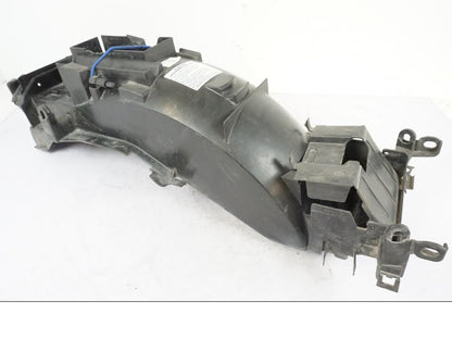 Framsidan på Undertail från en Honda NT 650 V -2002 motorcykel.