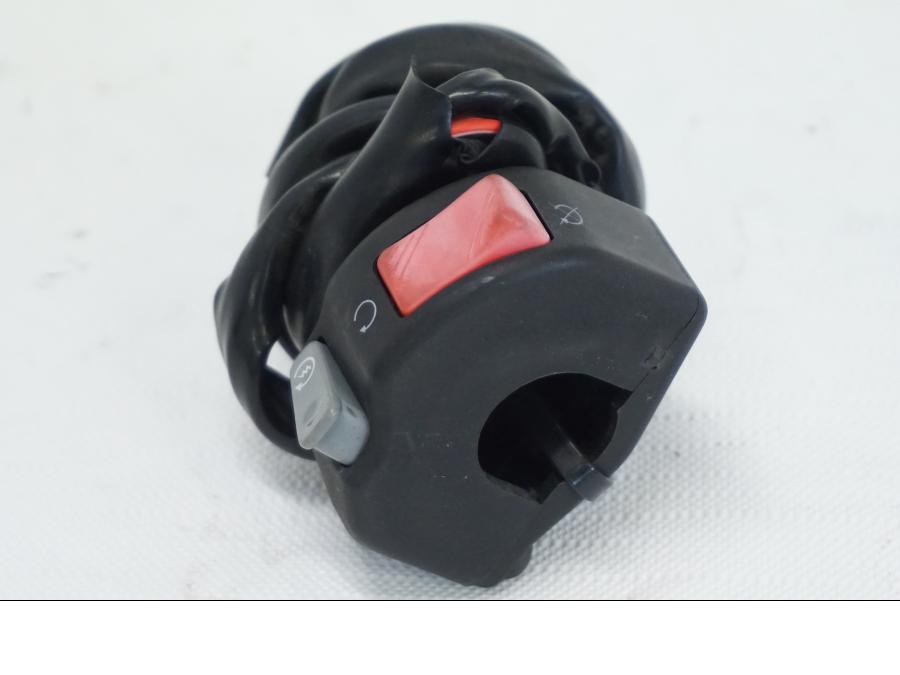 Baksidan på Styrelreglage från en Yamaha TDM 850 -1998 motorcykel.