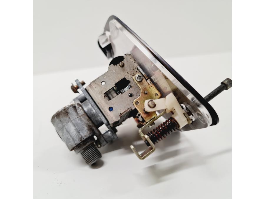 Baksidan på Hastighetsmätare från en Honda VFR 750 -1995 motorcykel.