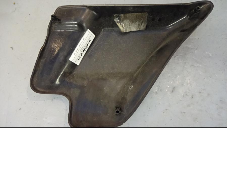 Baksidan på Sidopanel från en H-D Touring Road King Custom FLHRSI -2004 motorcykel.