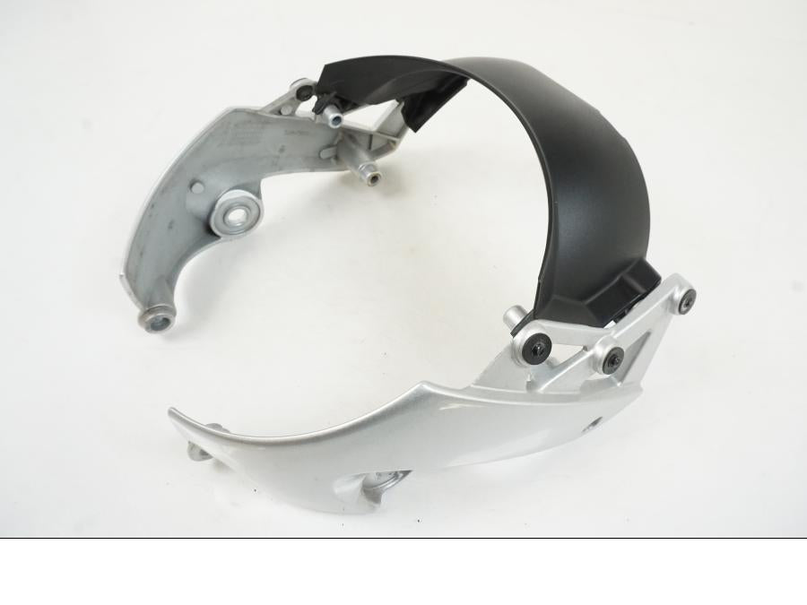 Baksidan på Strålkastarkåpa från en Yamaha BT 1100 -2003 motorcykel.