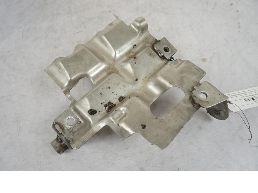 Framsidan på Avgasanslutning från en Triumph Bonneville T120 -2021 motorcykel.