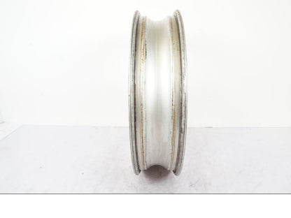 Extrabild4 på Fälg från en Honda NT 650 V -2002 motorcykel.