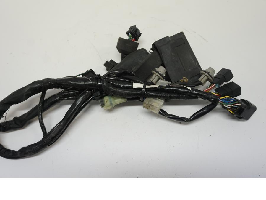 Baksidan på Kablage från en Yamaha FZ1-SA -2007 motorcykel.