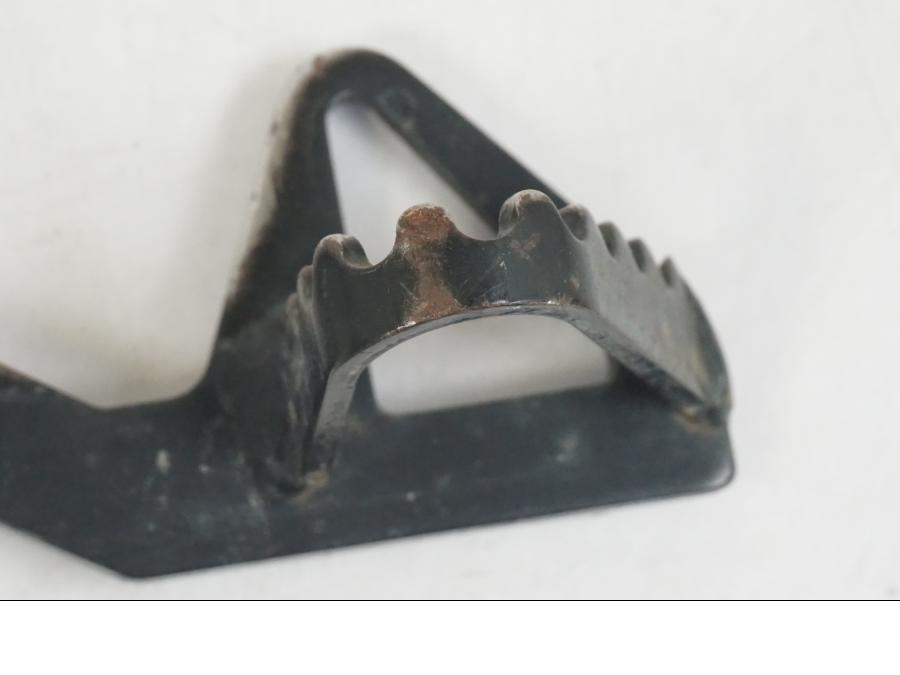 Vänster sida på Bromspedal från en BMW F 800 GS -2008 motorcykel.