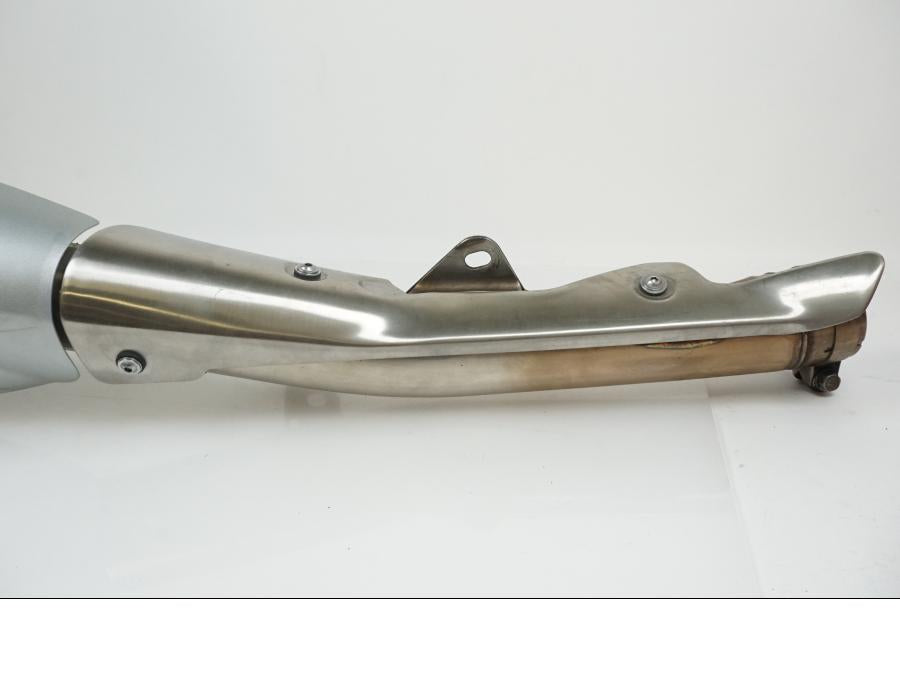 Snett uppifrån på Ljuddämpare från en Kawasaki ZZ-R 1400 -2013 motorcykel.