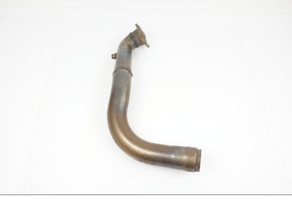 Baksidan på Grenrör från en Aprilia RSV 1000 -2008 motorcykel.