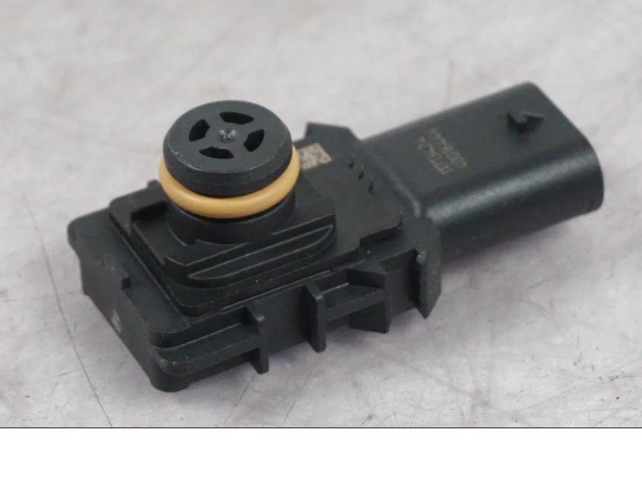 Baksidan på Mapsensor från en Ducati Multistrada V4 -2024 motorcykel.