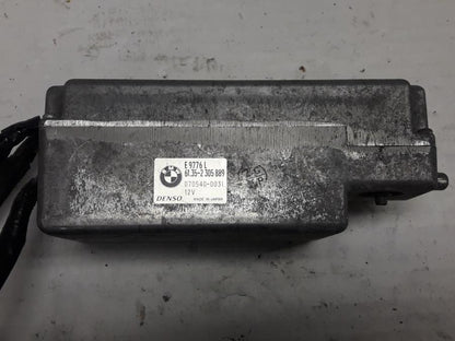 Baksidan på Backväxelelektronik från en BMW K 1200 LT -2006 motorcykel.