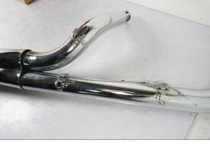 Baksidan på Avgassystem från en Honda VT 750 -2006 motorcykel.