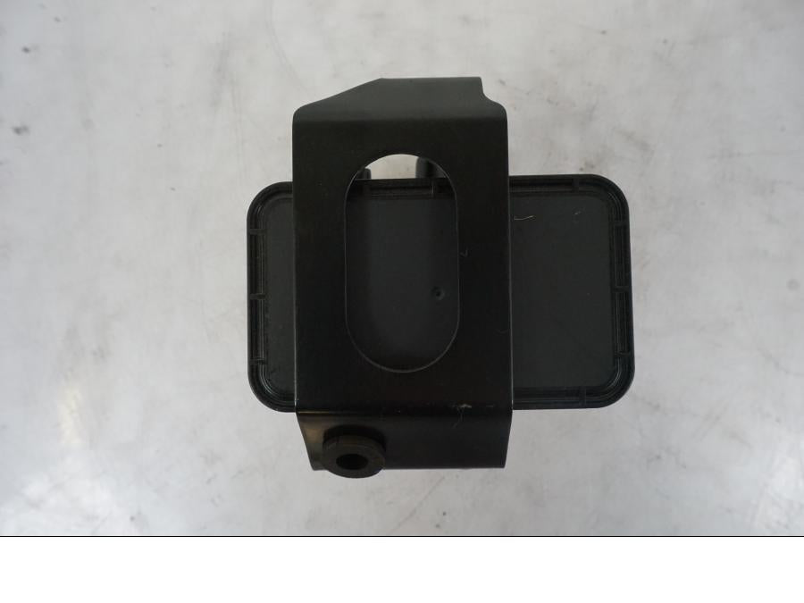 Snett uppifrån på ABS Modulator från en Kawasaki Z 800 -2014 motorcykel.