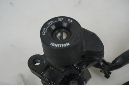 Extrabild2 på Låssats från en Yamaha Ténéré 700 Rally -2021 motorcykel.